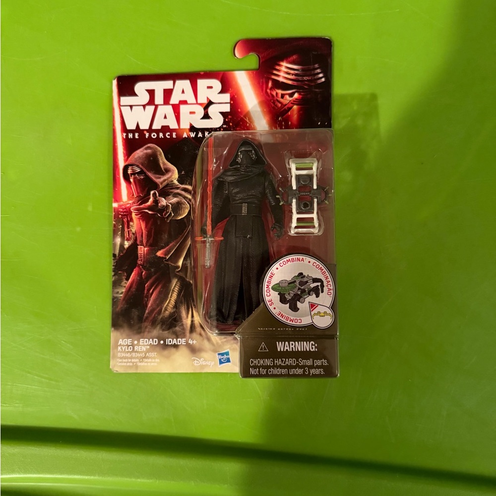 STAR WARS FORCE AWAKENS KYLO REN 3.75" ACTION FIGURE FORREST MISSION PACK